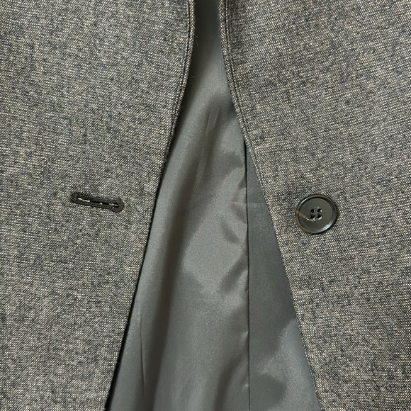 Ann Taylor Blazer - Picture 6 of 8